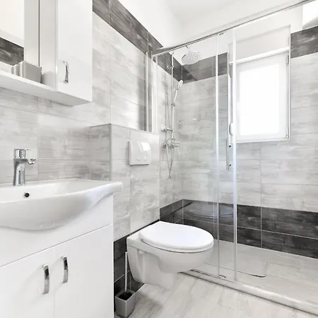 J&m Apartamento Sukošan