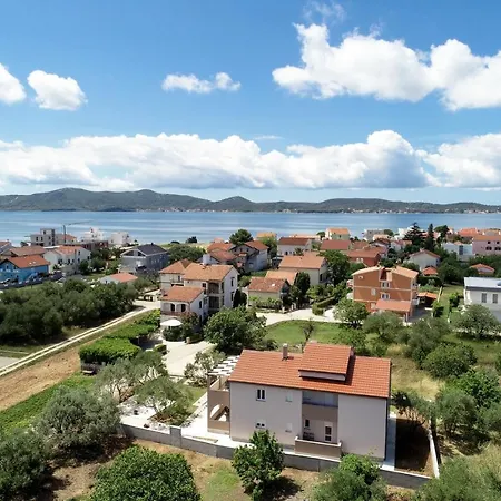 J&m Apartamento Sukošan